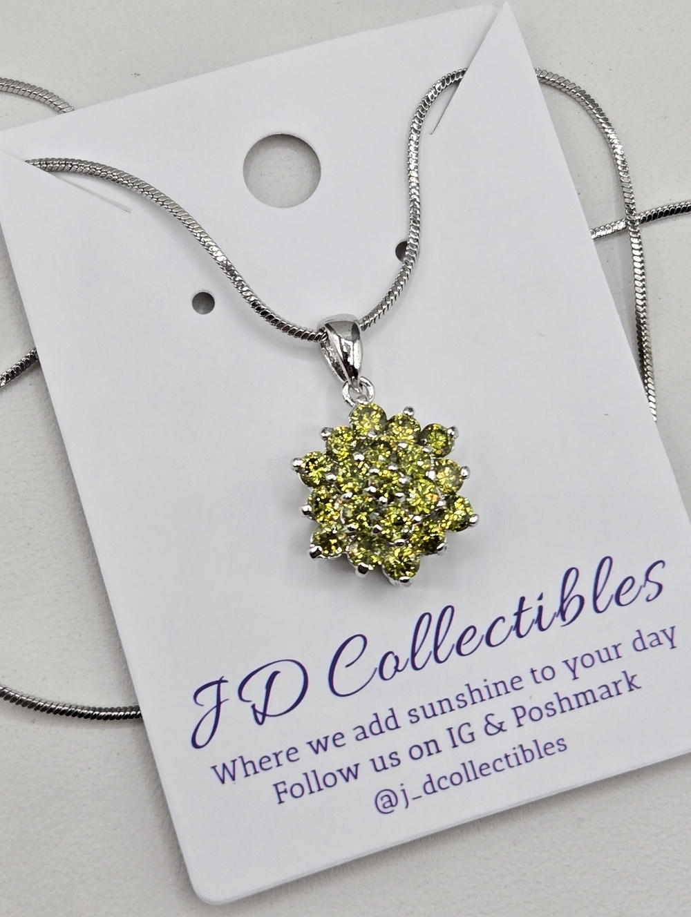 Swarovski Crystal Elements Silver Floral Necklace Peridot Green 18 - 20 inch